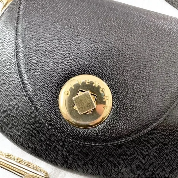 Vintage Givenchy Sacs Black Leather Shoulder bag - Picture 9 of 14